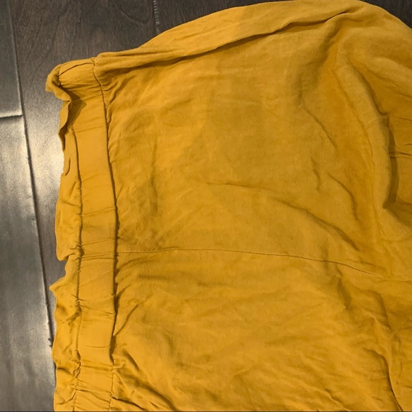 4/20$ YELLOW LIGHT PANTS SUMMER - Picture 3 of 3